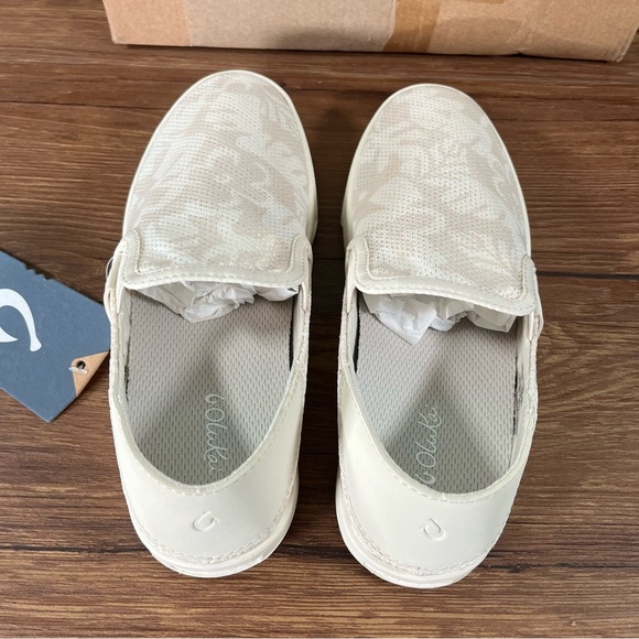 Olukai NEW Peheua White Slip-On Sneakers Loafers Women’s Size 5 Shoes Sneakers - Picture 4 of 8